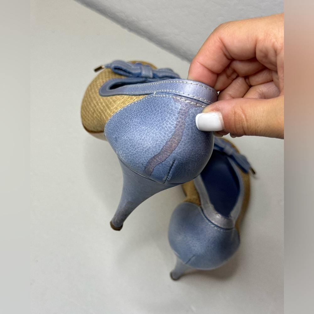 Vintage Moschino Cheap and Chic Baby Blue and Woven Straw Heels with Bow Sz 40 - Picture 8 of 12